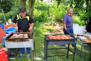 Unsere fleißigen Grillmeister