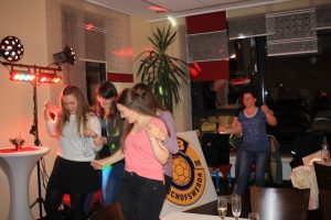 Dancing1